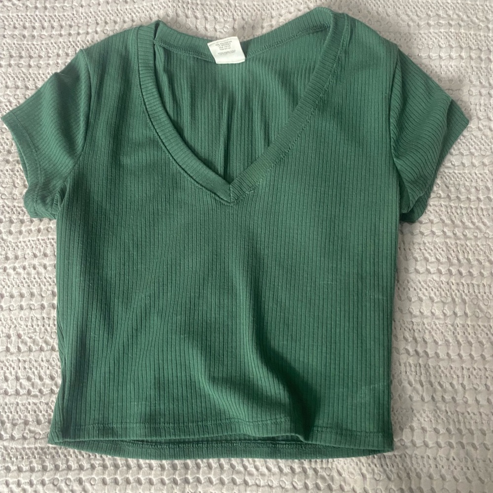 Full tilt green, V-neck crop top